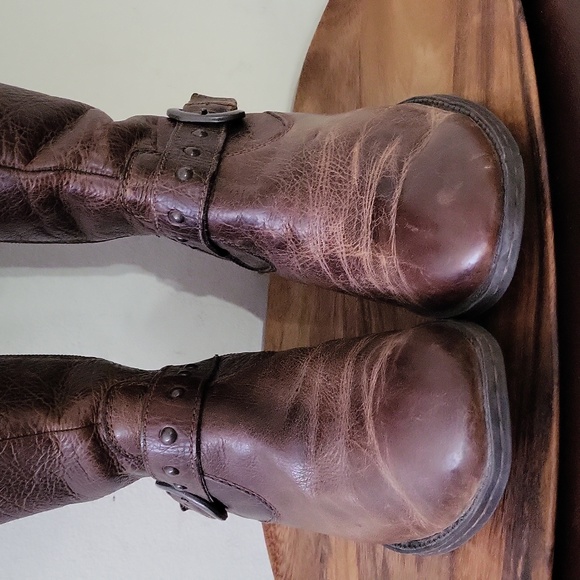 BOC Distressed Leather Tall Riding Boots - Picture 4 of 16